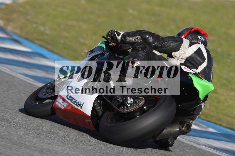 Archiv-2023/01 27.-31.01.2023 Moto Center Thun Jerez/Gruppe gruen-green/backside